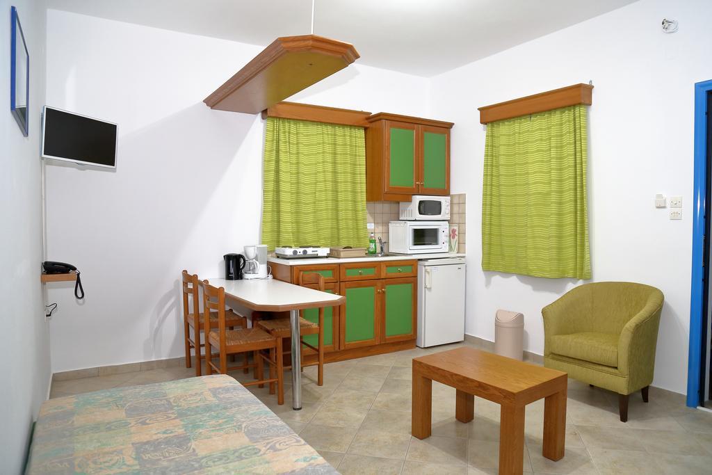 Maria'S Apartments Skalia Bagian luar foto
